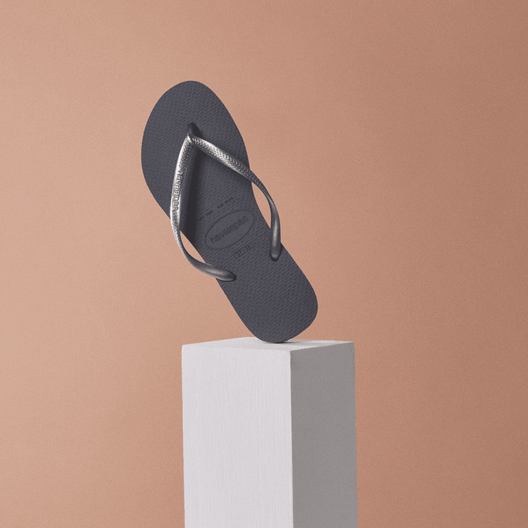 Havaianas Slim Flip Flop Sandal in Steel Grey