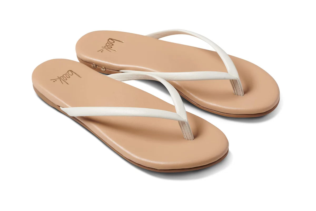 Beek Sunbeam Leather Flip Flop Sandal in Vanilla/Beach